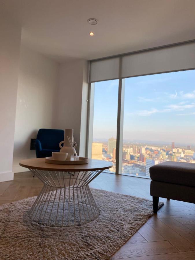 Stunning 1 Bed Apartment Central Манчестър Екстериор снимка
